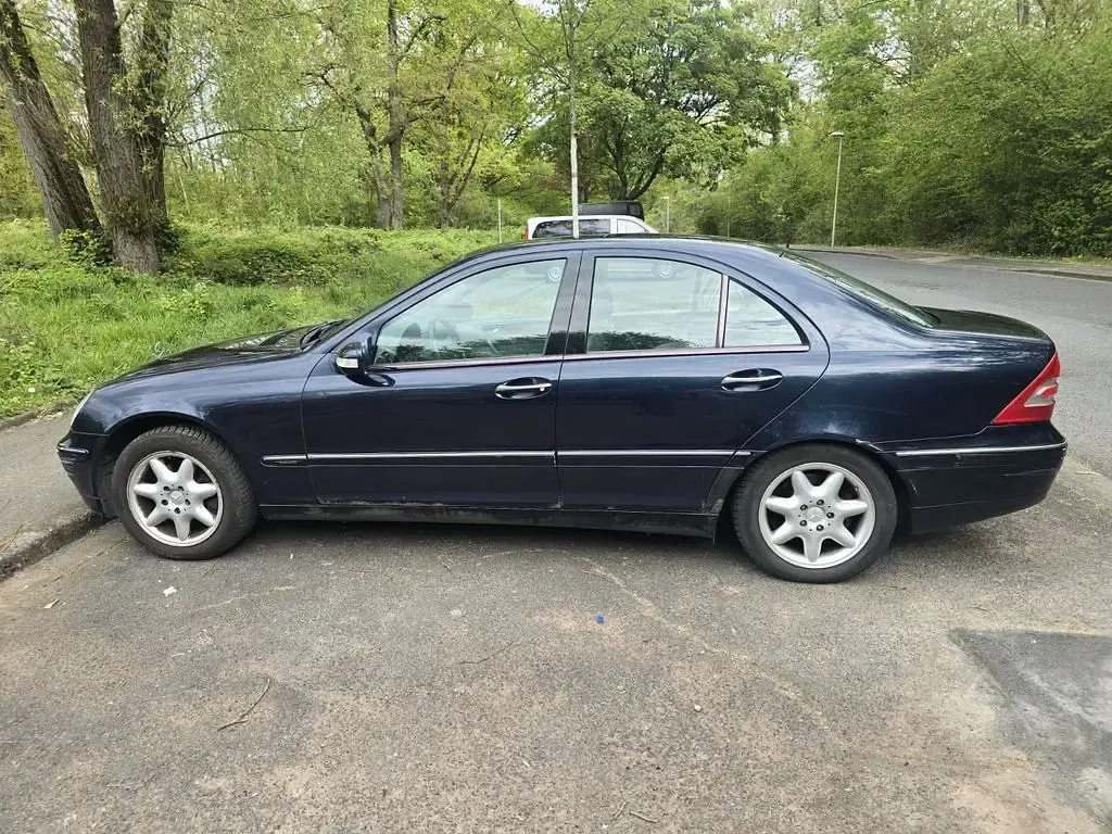 Gebraucht Mercedes C320 Elegance 218 PS (160 kW) 2000 Blau Limousine