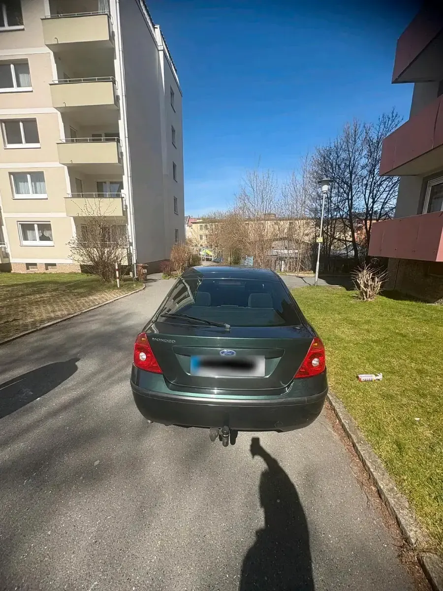 Gebraucht Ford Mondeo 110 PS (80 kW) 2002 Grün Limousine