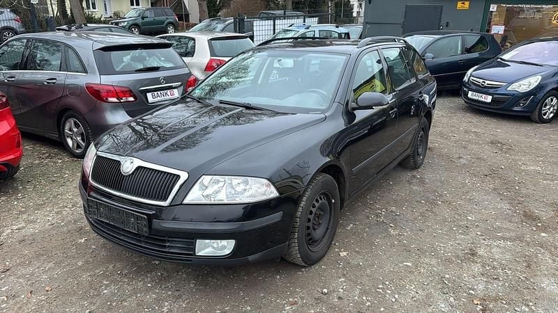 Schwarz Gebraucht 2008 Skoda Octavia Kombi | 1.200 € (Superpreis) - Bild 1/4