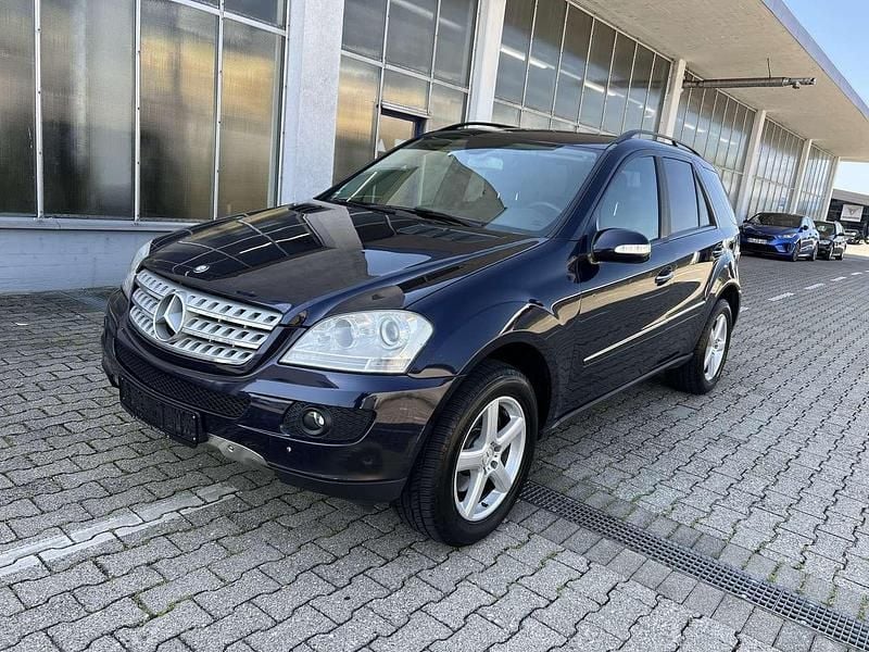 Blau Gebraucht 2006 Mercedes ML280 SUV | 5.996 € (Guter Preis) - Bild 1/4