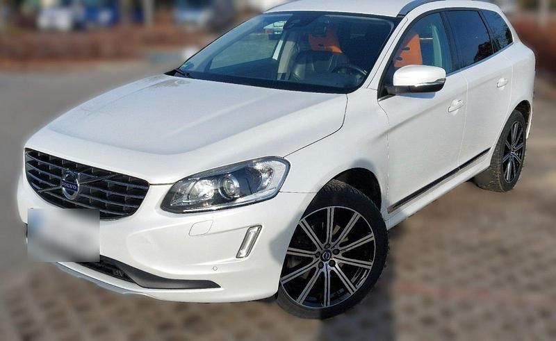 Gebraucht Volvo XC60 190 PS (139 kW) 2016 Weiß SUV