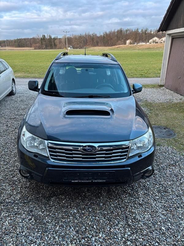 Andere farben Gebraucht 2010 Subaru Forester SUV | 3.600 € (Guter Preis) - Bild 1/4