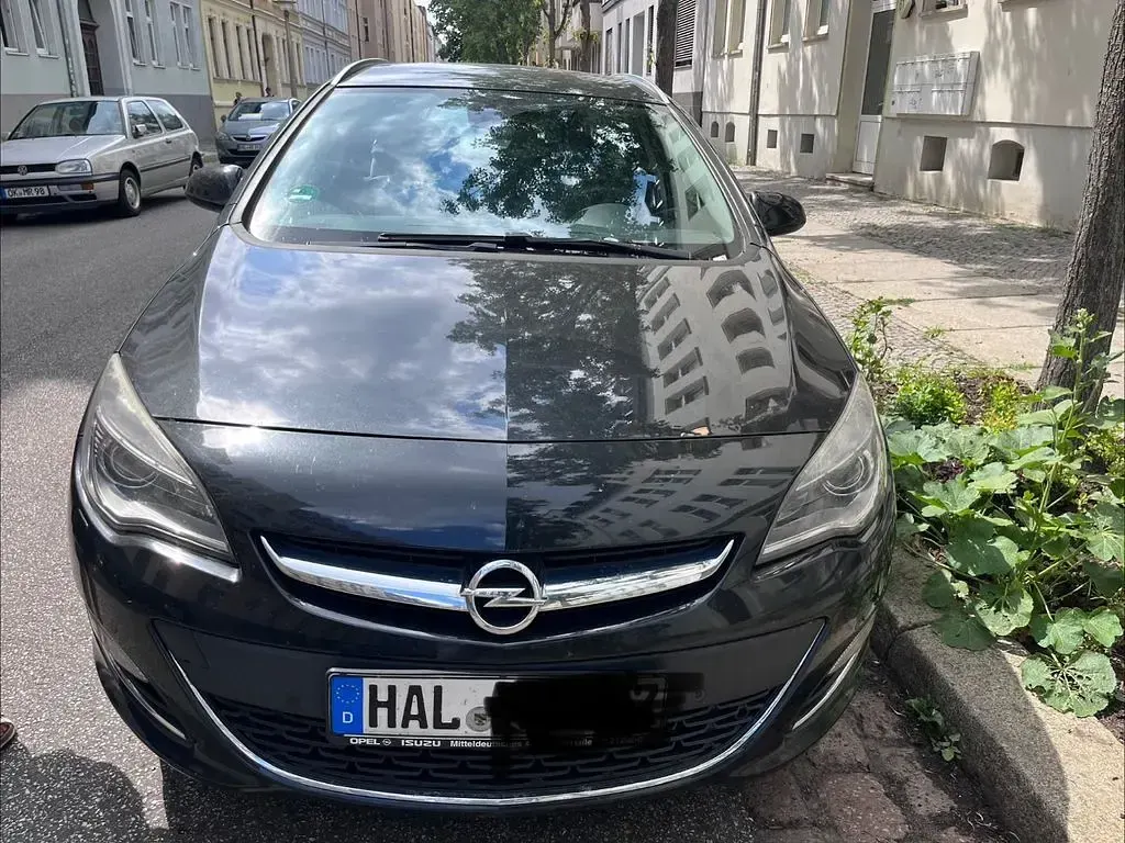 Gebraucht Opel Astra Edition 165 PS (121 kW) 2012 Schwarz Kombi