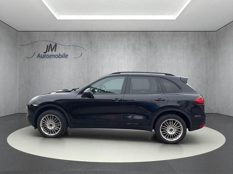 Gebraucht Porsche Cayenne 245 PS (180 kW) 2012 Tiefschwarzmetallic SUV