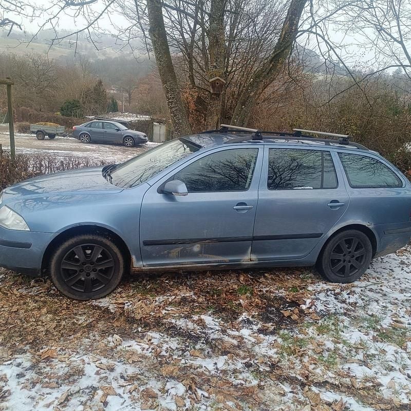 Gebraucht Skoda Octavia 105 PS (77 kW) 2008 Blau Kombi