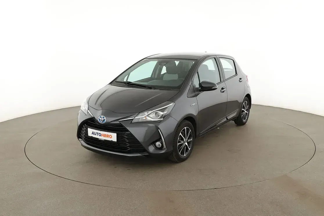 Gebraucht Toyota Yaris Hybrid Team 2018 Limousine