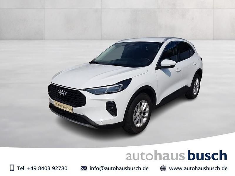 Gebraucht Ford Kuga Titanium 186 PS (136 kW) 2024 Weiß SUV
