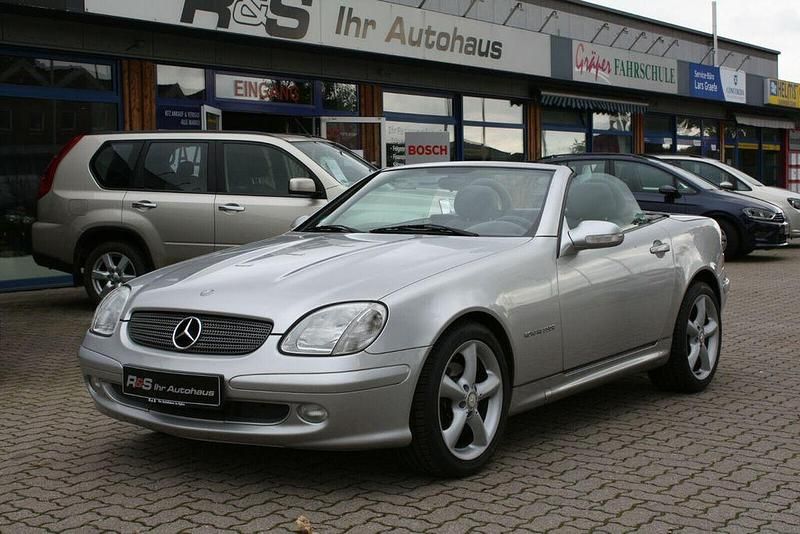 Silber Gebraucht 2001 Mercedes SLK200 Cabrio | 4.995 € (Fairer Preis) - Bild 1/1