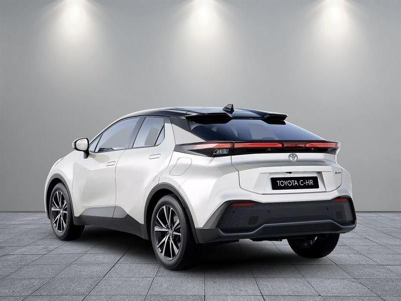 Neu Toyota C-HR 140 PS (102 kW) 2025 Weiß SUV