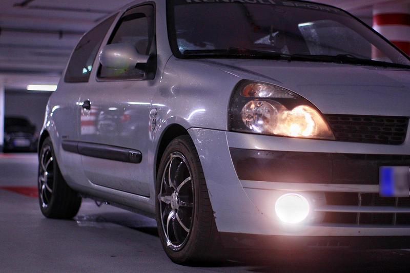 Gebraucht Renault Clio II 72 PS (52 kW) 2003 Grau Kleinwagen