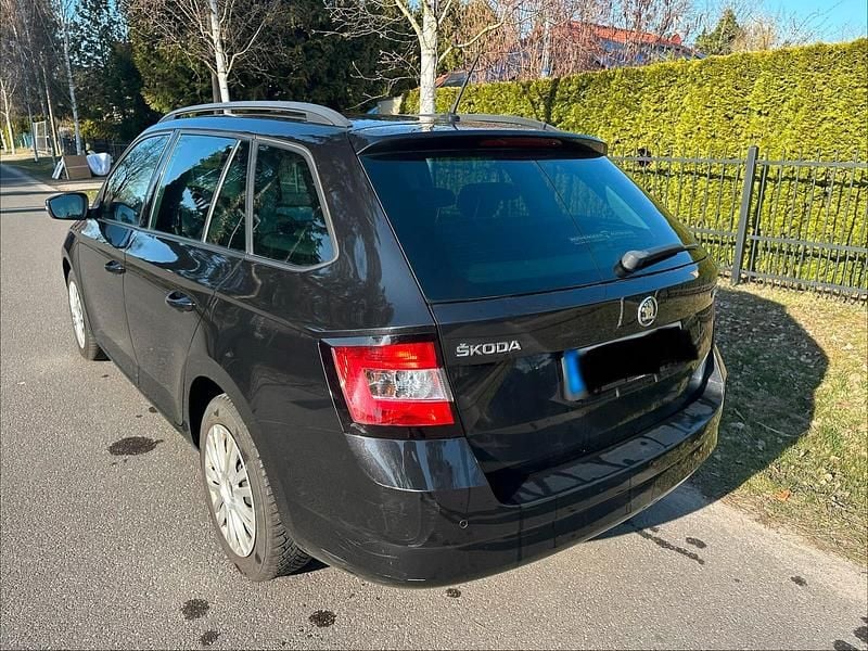Gebraucht Skoda Fabia 90 PS (66 kW) 2015 Schwarz Kombi