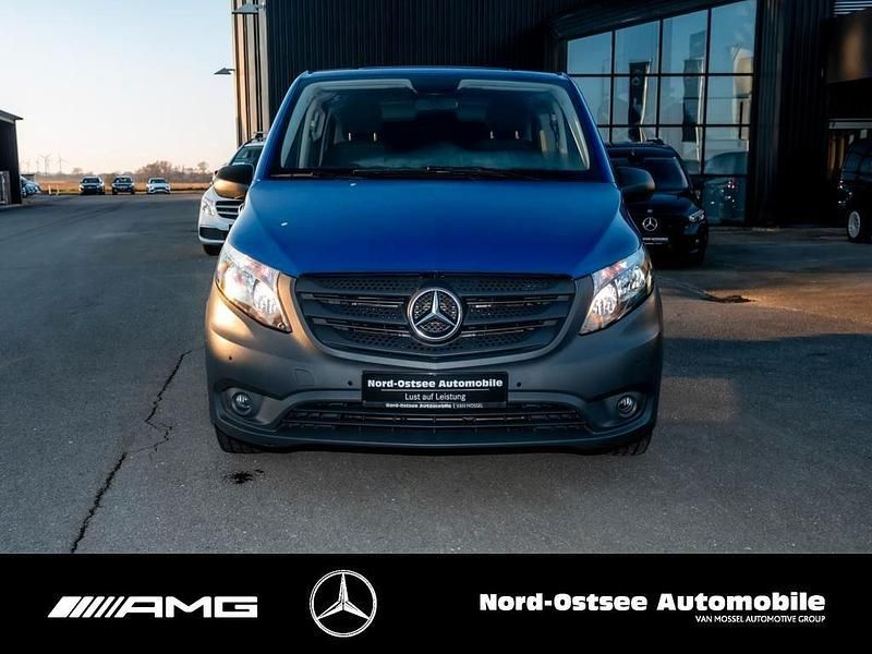 Gebraucht Mercedes Vito 163 PS (119 kW) 2019 Atlantisblau Van
