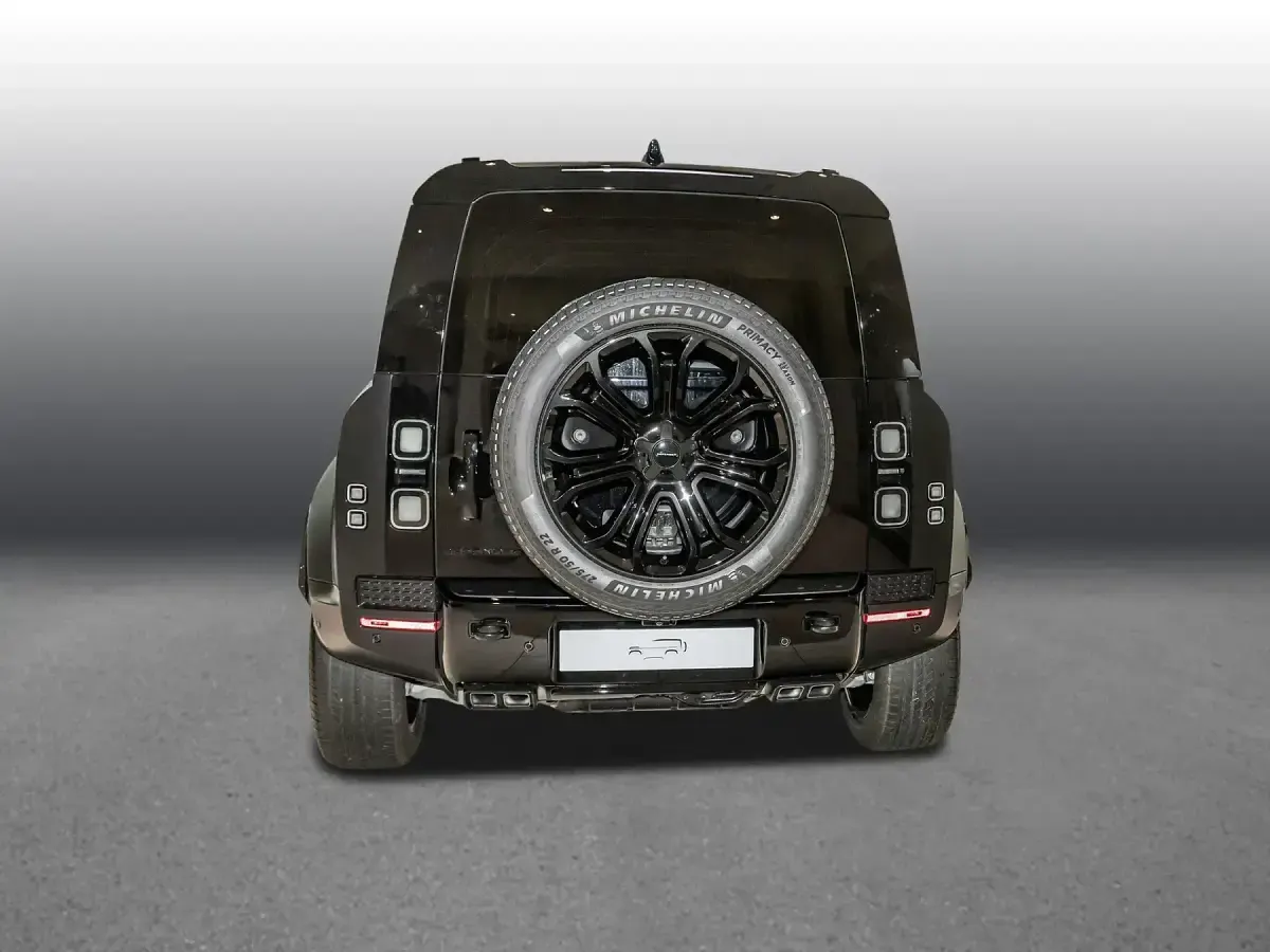 Gebraucht Land Rover Defender Black Edition 635 PS (467 kW) 2025 Schwarz SUV