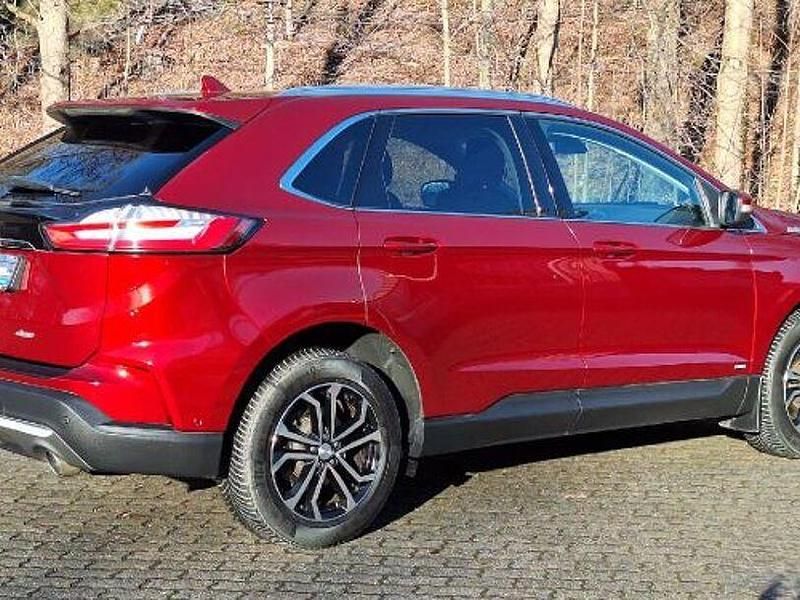 Second-hand Ford Edge Titanium 190 CP (139 kW) 2019 Roșu SUV