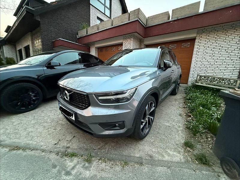 Gebraucht Volvo XC40 R-Design 190 PS (139 kW) 2018 Grau SUV