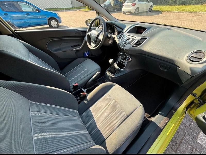 Gebraucht Ford Fiesta 65 PS (47 kW) 2009 Grün Kleinwagen