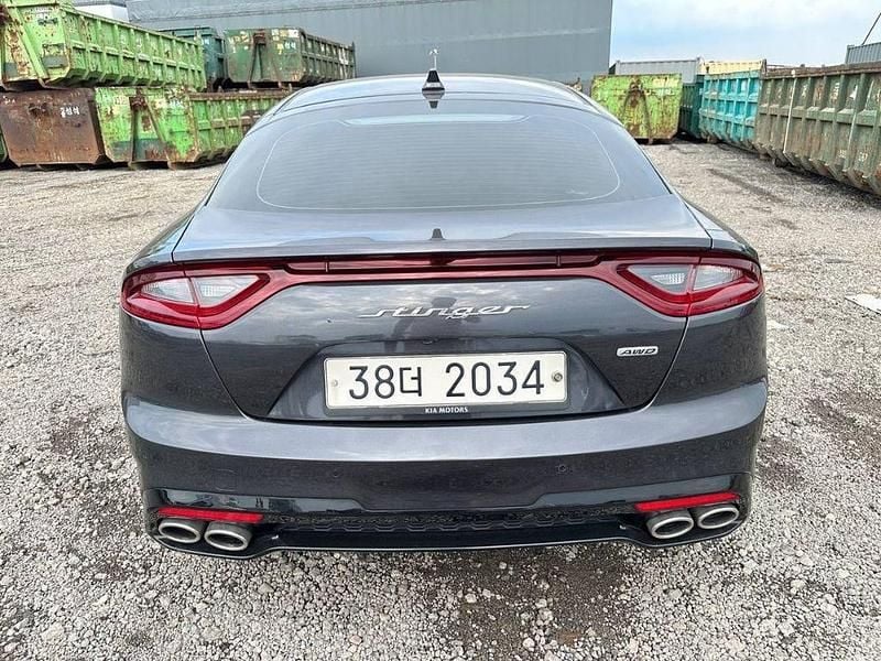 Second-hand Kia Stinger 256 CP (188 kW) 2018 Gri Hatchback