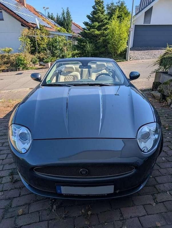 Grau Gebraucht 2008 Jaguar XK Cabrio | 26.500 € - Bild 1/4
