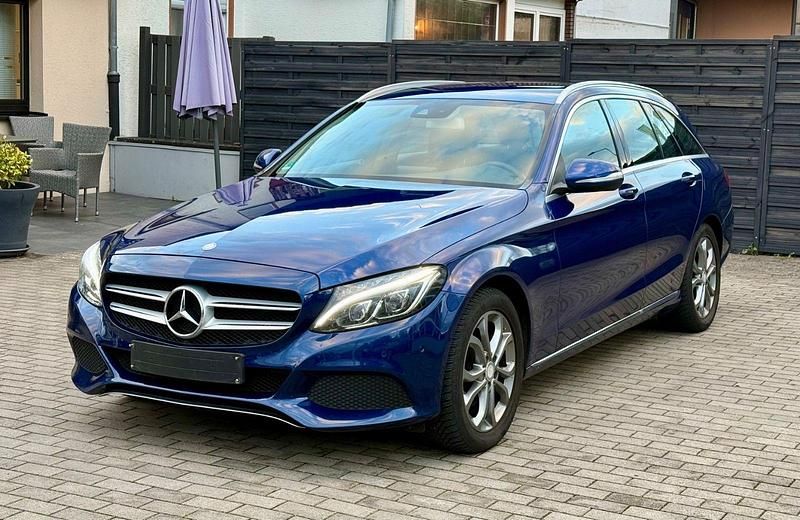 Blau Gebraucht 2014 Mercedes C220 Kombi | 7.500 € (Teuer) - Bild 1/4