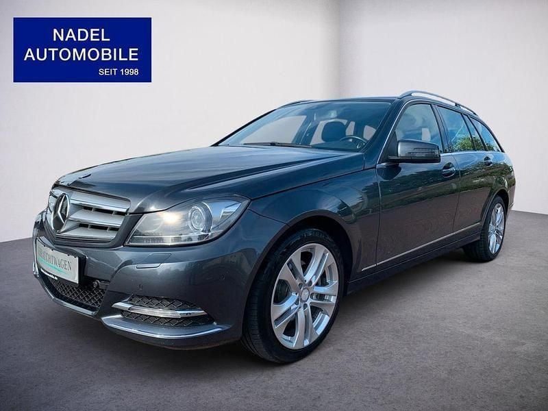 Grau Gebraucht 2013 Mercedes C250 Limousine | 7.990 € (Fairer Preis) - Bild 1/4