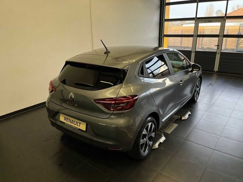 Gebraucht Renault Clio V Evolution 91 PS (66 kW) 2022 Grau Kleinwagen