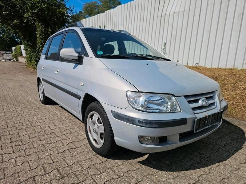 Gebraucht Hyundai Matrix 103 PS (75 kW) 2004 Grau Van / Kleinbus