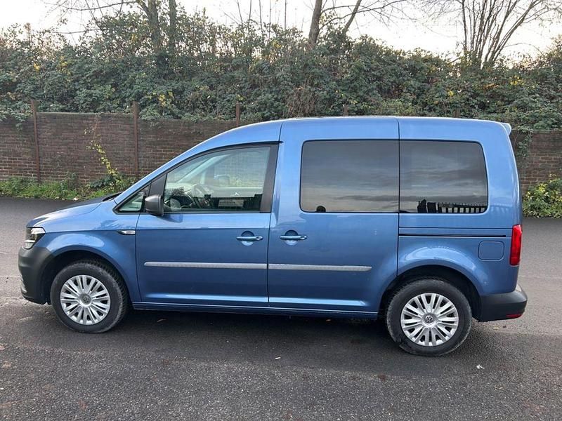 Gebraucht VW Caddy Trendline 75 PS (55 kW) 2016 Blau Van / Kleinbus