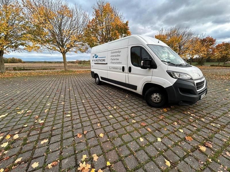 Gebraucht Peugeot Boxer 165 PS (121 kW) 2018 Schwarz Van