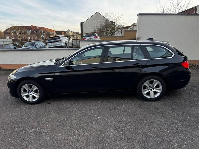 Schwarz Gebraucht 2012 BMW 525 Kombi | 12.900 € (Etwas zu teuer) - Bild 1/4