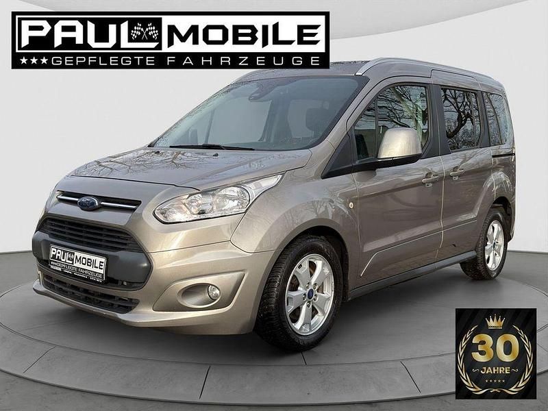 Gebraucht Ford Tourneo Titanium 101 PS (74 kW) 2017 Silber Van / Kleinbus