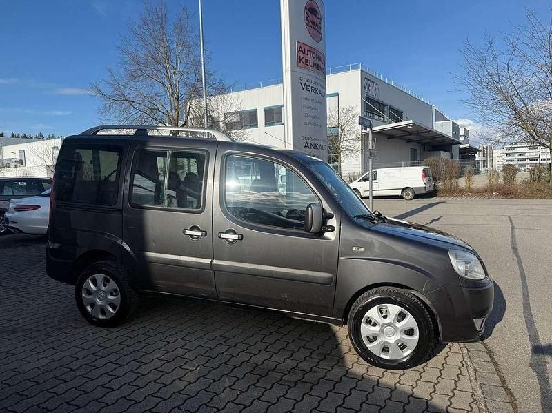 Gebraucht Fiat Doblò 77 PS (56 kW) 2009 Grau Van / Kleinbus