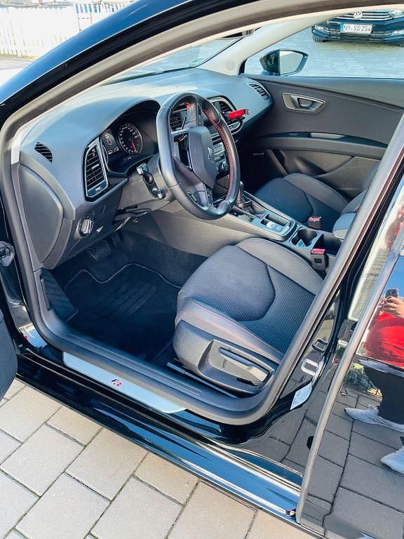 Second-hand Seat Leon ST FR 179 CP (131 kW) 2018 Negru Break