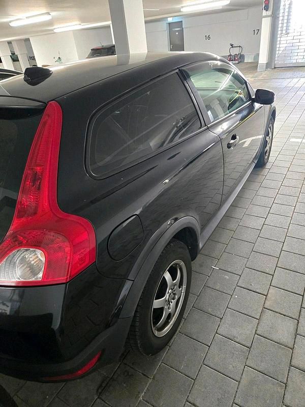 Gebraucht Volvo C30 101 PS (74 kW) 2010 Schwarz Kleinwagen