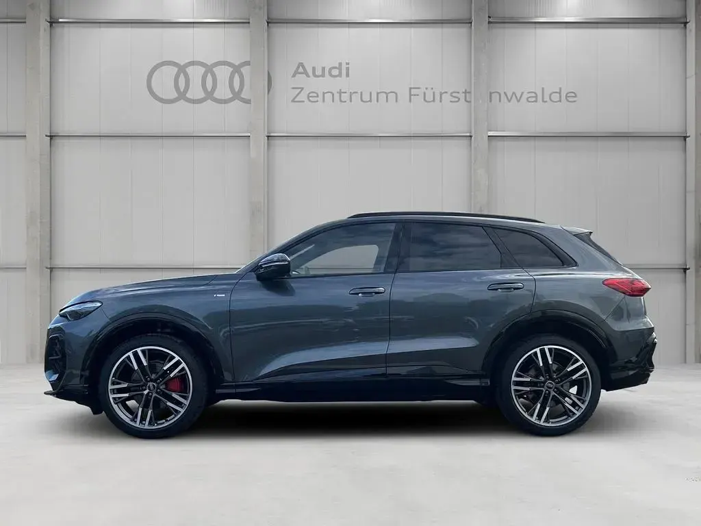 Gebraucht Audi Q5 Edition .1 204 PS (150 kW) 2025 Grau SUV