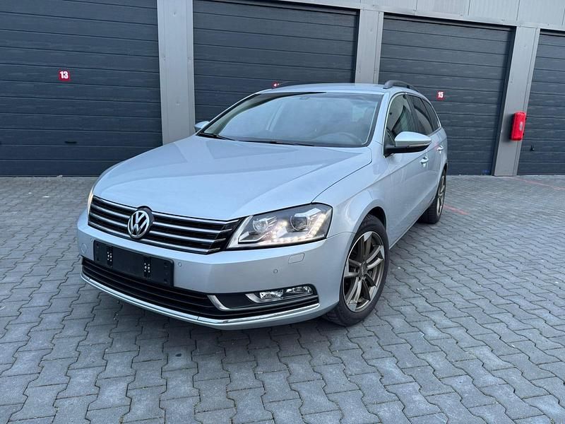 Gebraucht VW Passat Highline 177 PS (130 kW) 2013 Silber Kombi