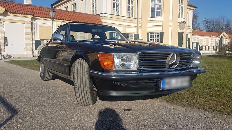 Schwarz Gebraucht 1989 Mercedes 560 Cabrio | 34.400 € - Bild 1/4