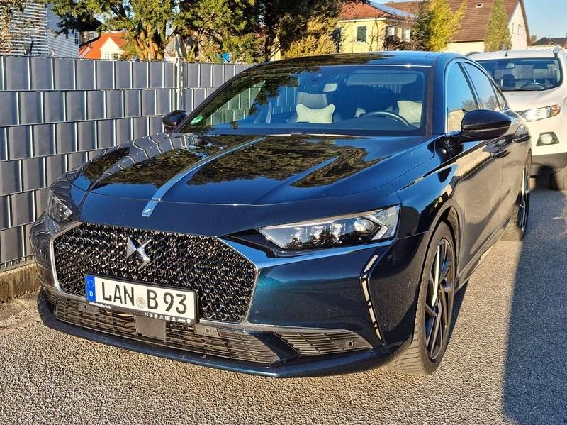 Blau Gebraucht 2022 DS Automobiles DS9 Rivoli Limousine | 34.000 € (Etwas zu teuer) - Bild 1/4