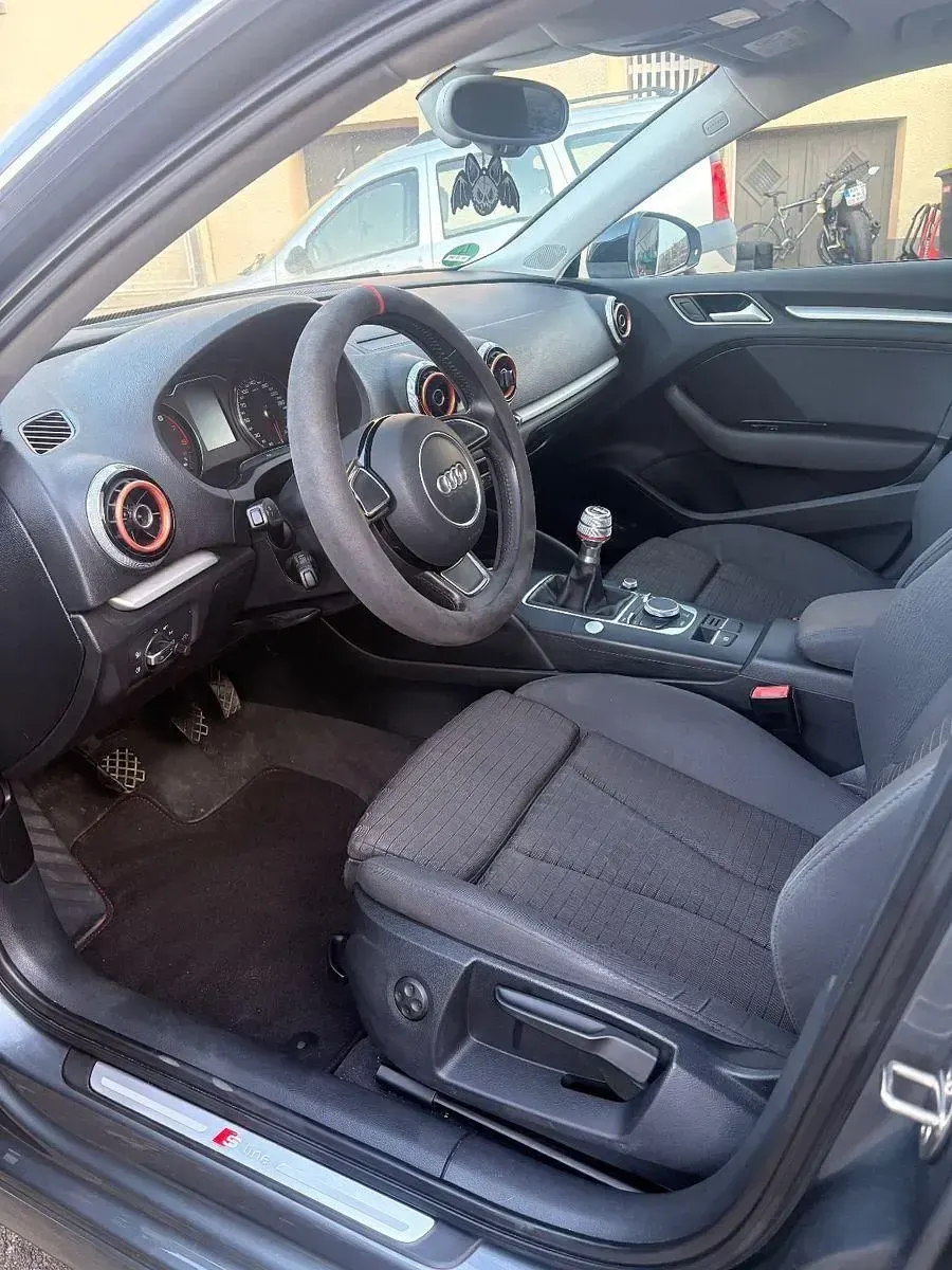 Gebraucht Audi A3 S-Line 150 PS (110 kW) 2014 Grau Limousine
