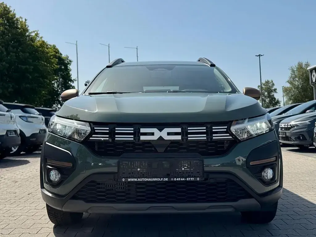 Gebraucht Dacia Jogger Extreme 110 PS (80 kW) 2025 Grün Van / Kleinbus