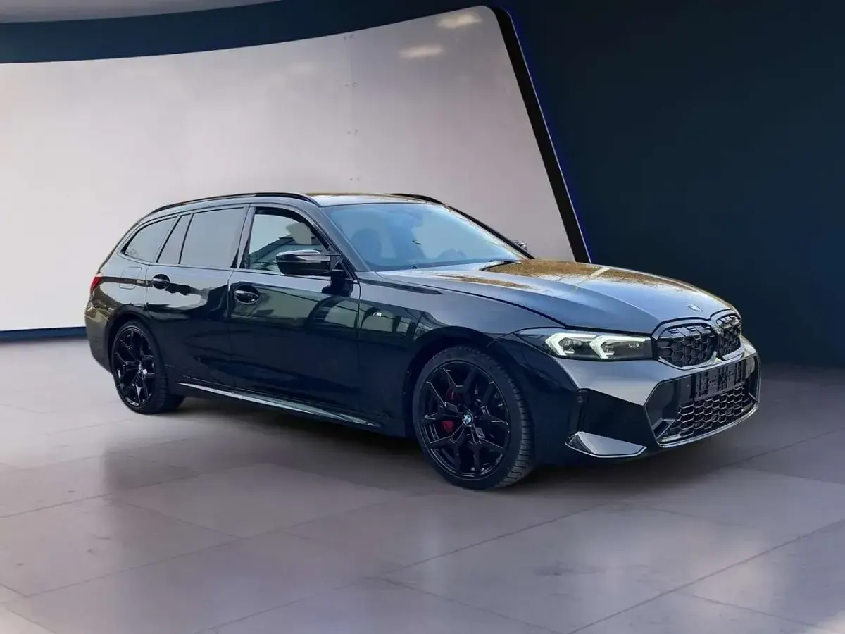 Gebraucht BMW M340 Comfort Edition 340 PS (250 kW) 2025 Black sapphire metallic Limousine
