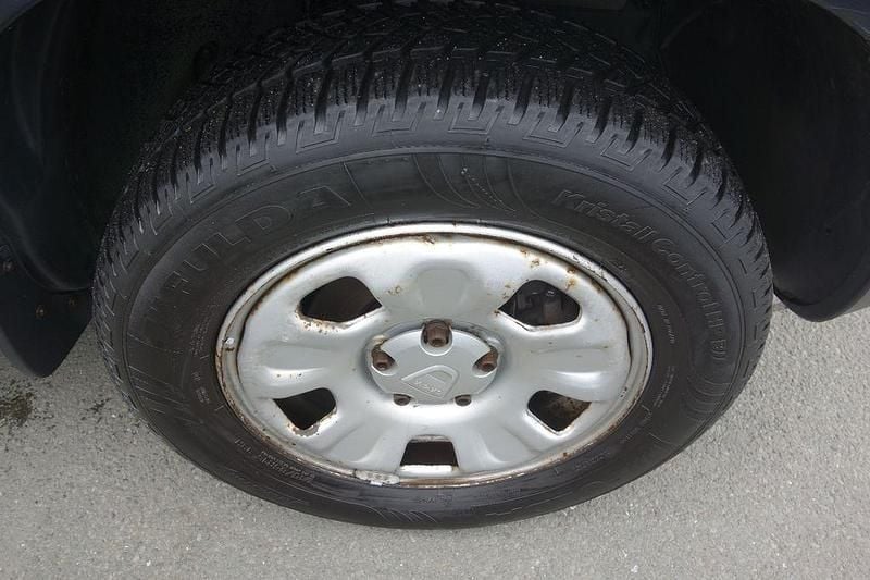 Gebraucht Dacia Duster Lauréate 125 PS (91 kW) 2015 Grau SUV