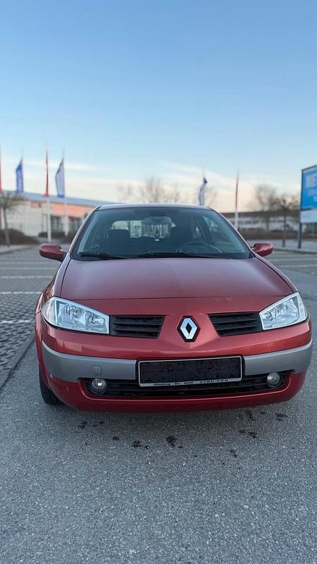 Gebraucht Renault Mégane II 112 PS (82 kW) 2002 Rot Kleinwagen