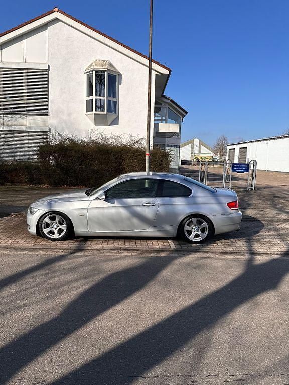 Gebraucht BMW 325 Performance 218 PS (160 kW) 2007 Silber Coupé