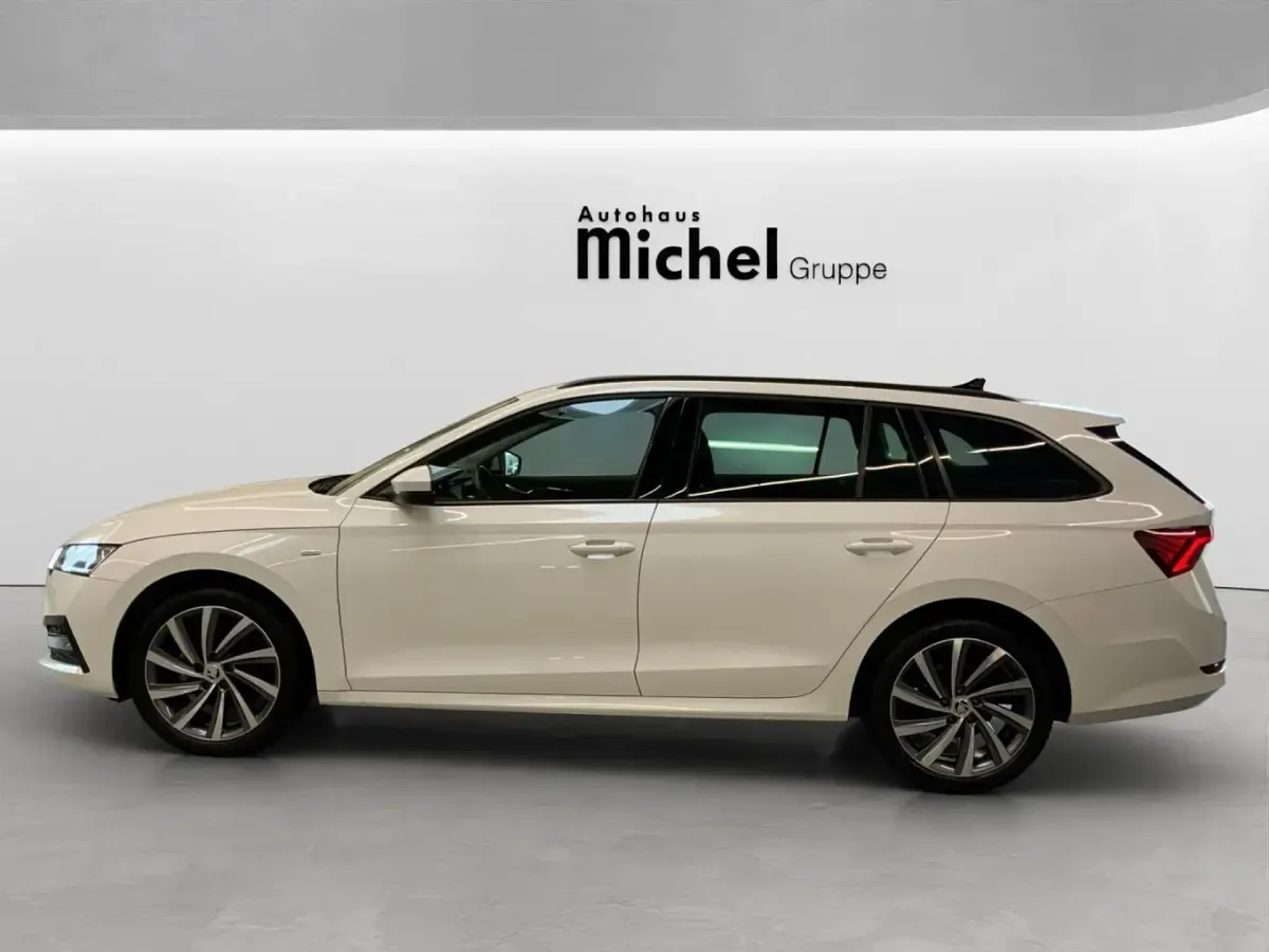 Gebraucht Skoda Octavia Ambition 116 PS (85 kW) 2023 Weiß Kombi