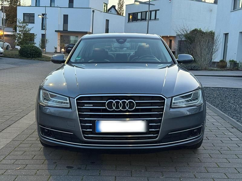 Grau Gebraucht 2014 Audi A8 Business Limousine | 19.700 € (Fairer Preis) - Bild 1/4