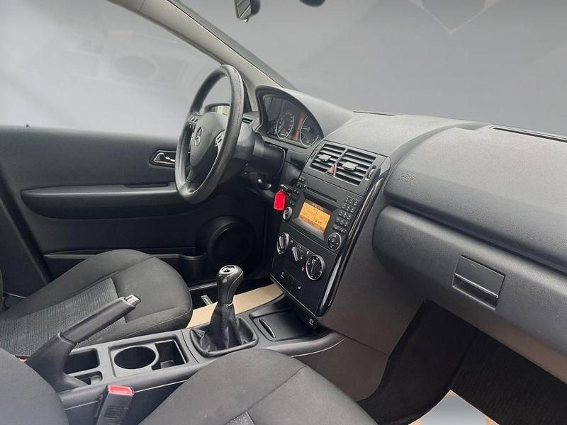 Gebraucht Mercedes A160 82 PS (60 kW) 2009 Schwarz Limousine