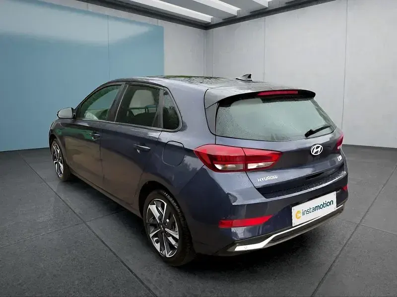 Gebraucht Hyundai i30 101 PS (74 kW) 2025 Blau Kleinwagen