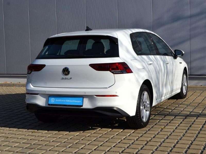Gebraucht VW Golf VIII Edition 116 PS (85 kW) 2020 Weiß (pure white) Limousine