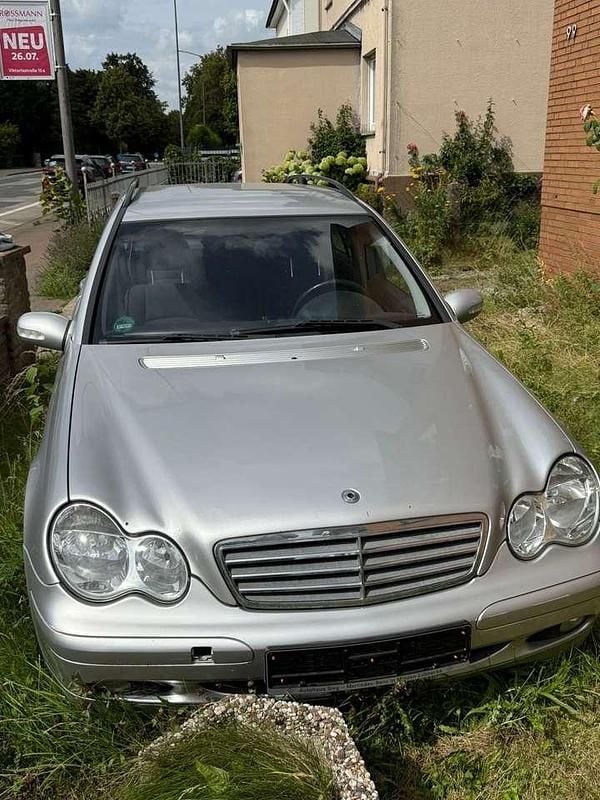 Gebraucht 2003 Mercedes C180 Classic Kombi | 1.000 € (Superpreis) - Bild 1/4