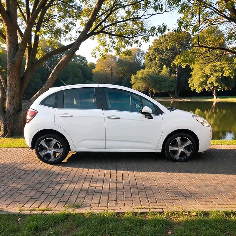 Gebraucht Citroën C3 100 PS (73 kW) 2016 Weiß Limousine